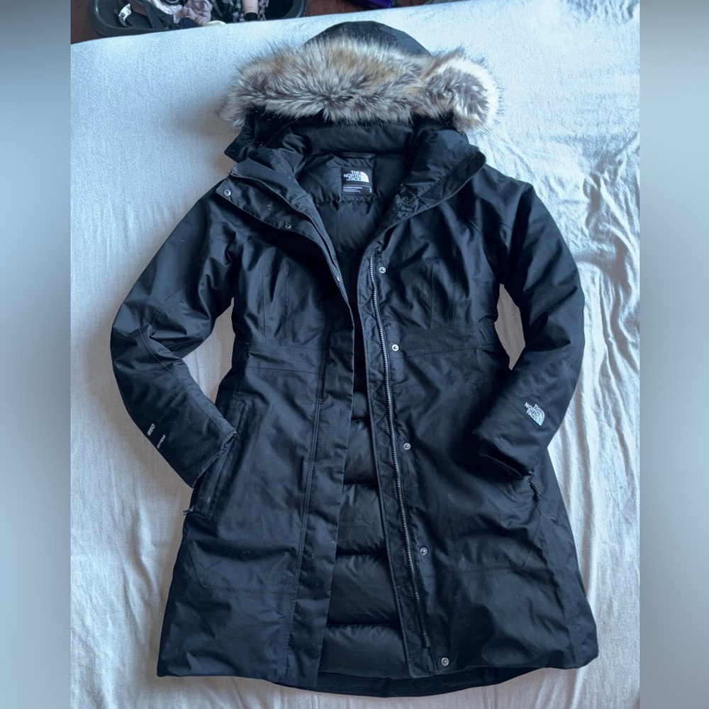 The North Face 550 Dry Vent Women's Black Parka Long